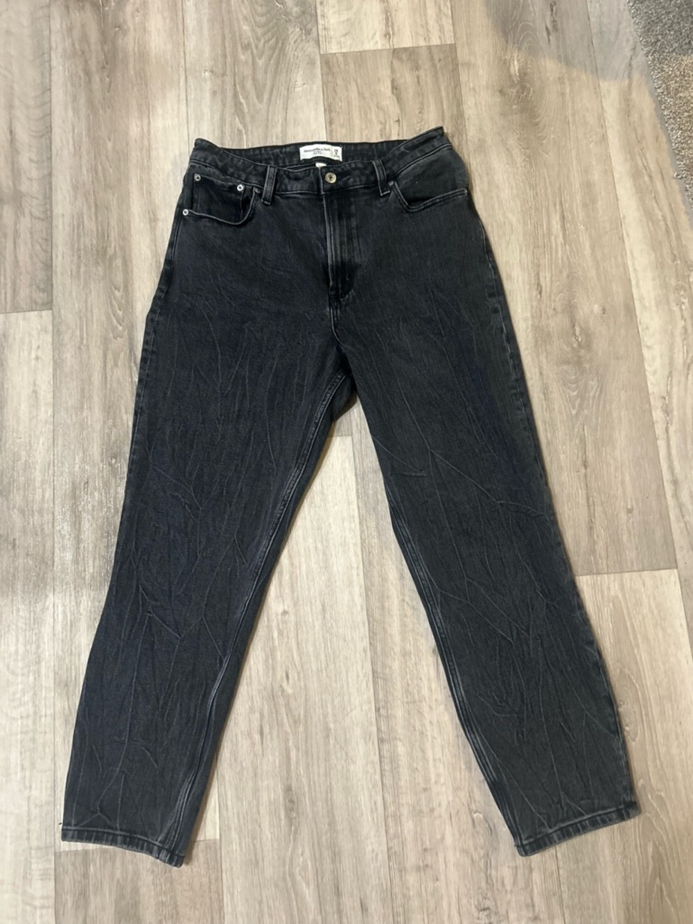 Abercrombie & Fitch Black The Mom High Rise Jeans